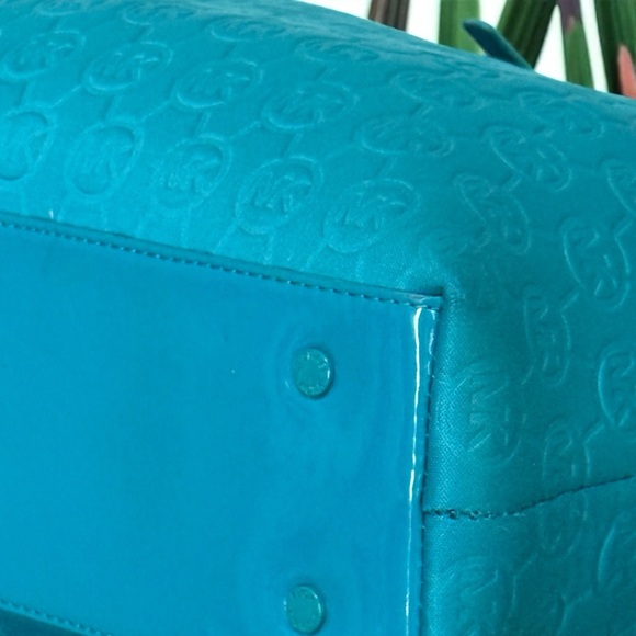 Michael Kors Neoprene Leather Trim Teal Tote Bag! - Picture 5 of 10